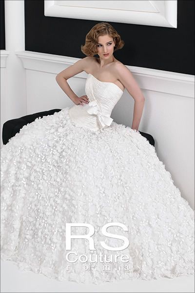 きっと、運命の一着が見つかる♡【可愛い雰囲気】好きなら絶対に着ておきたいインポートドレス10選＊*にて紹介している画像