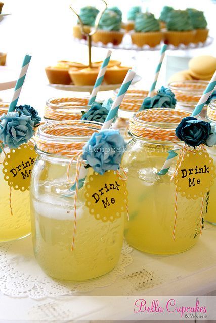 メイソンジャーでドリンクサービス♡流行りのアイテムを取り入れておもてなし上級者♪にて紹介している画像