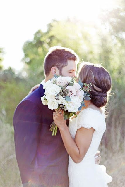 Popular Japanese Songs Often Used at Weddings: 8 Theme Songs from Beloved Romance Dramas and Movies♡にて紹介している画像