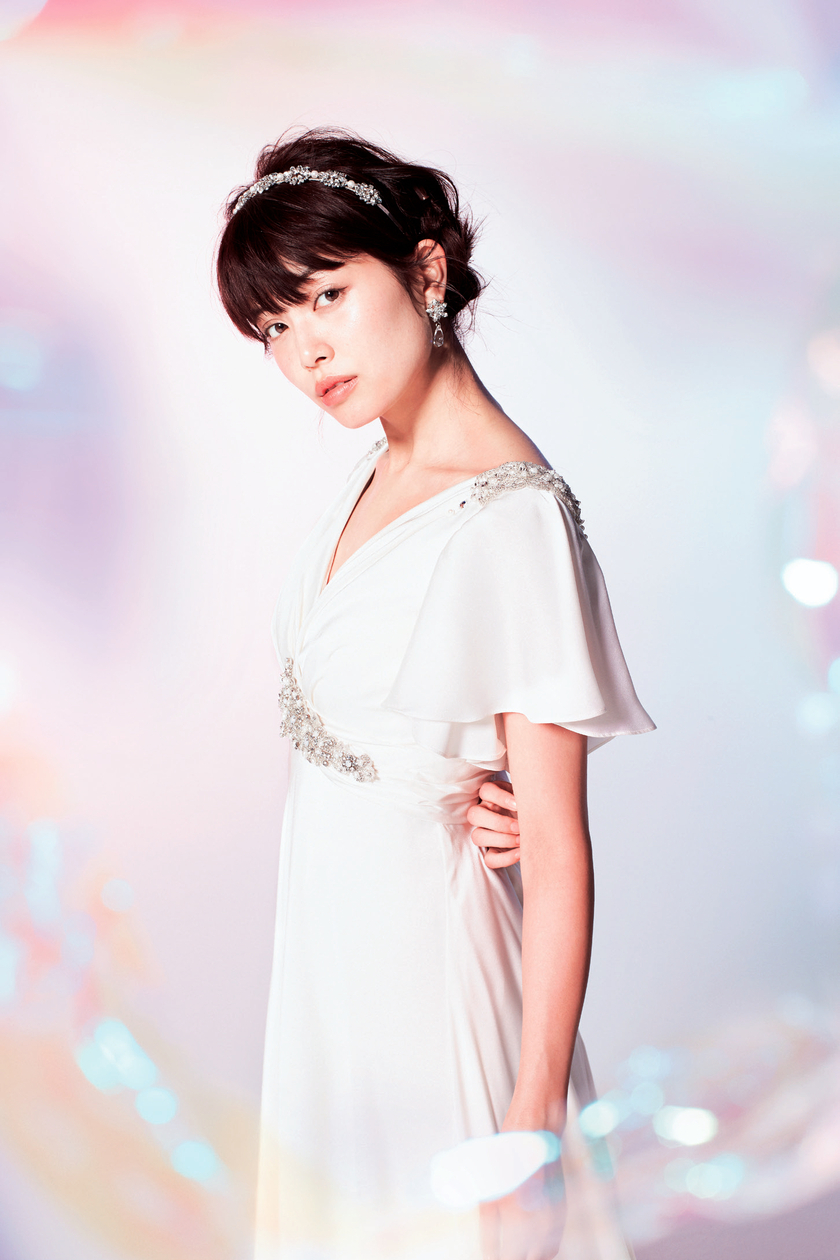 "Discover Dresses That Address the Top 4 Upper Body Concerns: Bulging, Arm and Back Sagging!"にて紹介している画像