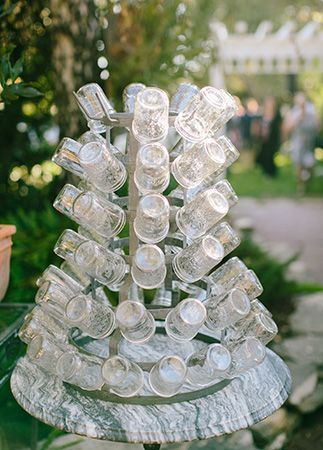 メイソンジャーでドリンクサービス♡流行りのアイテムを取り入れておもてなし上級者♪にて紹介している画像