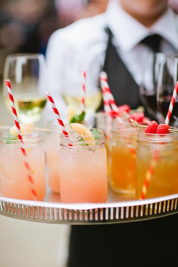 メイソンジャーでドリンクサービス♡流行りのアイテムを取り入れておもてなし上級者♪にて紹介している画像