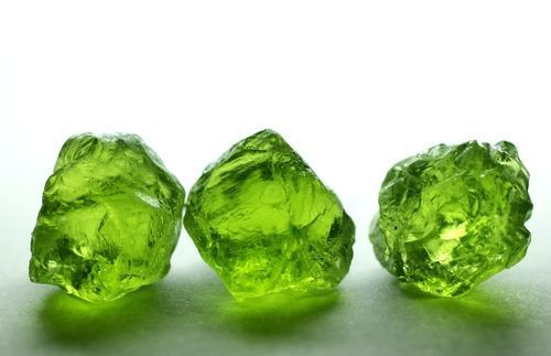 "Let's Infuse Romantic Messages into Rings: Do You Know the Meaning of Your Birthstone?"にて紹介している画像