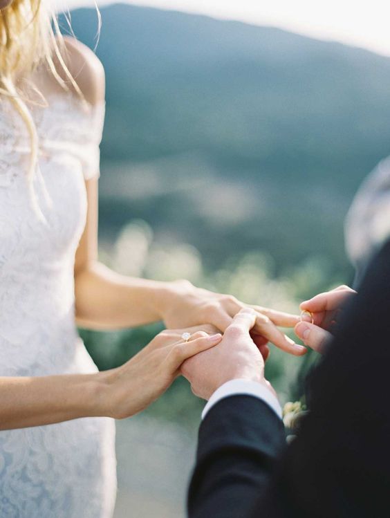 "Let's Infuse Romantic Messages into Rings: Do You Know the Meaning of Your Birthstone?"にて紹介している画像