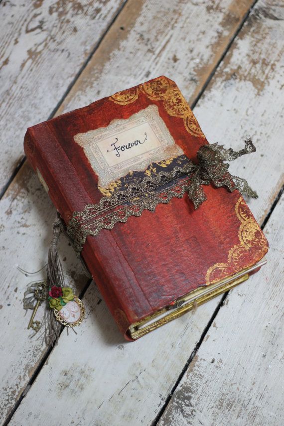 思い出を一冊の本に♡タイプ別ウェディングフォトアルバムCollection♡にて紹介している画像