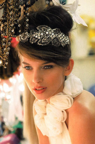 Stylish Pre-Brides’ Must-Have: A Guide to Wearing Jenny Packham & Acacia, Inspired by International Brides! 🕊️✨にて紹介している画像