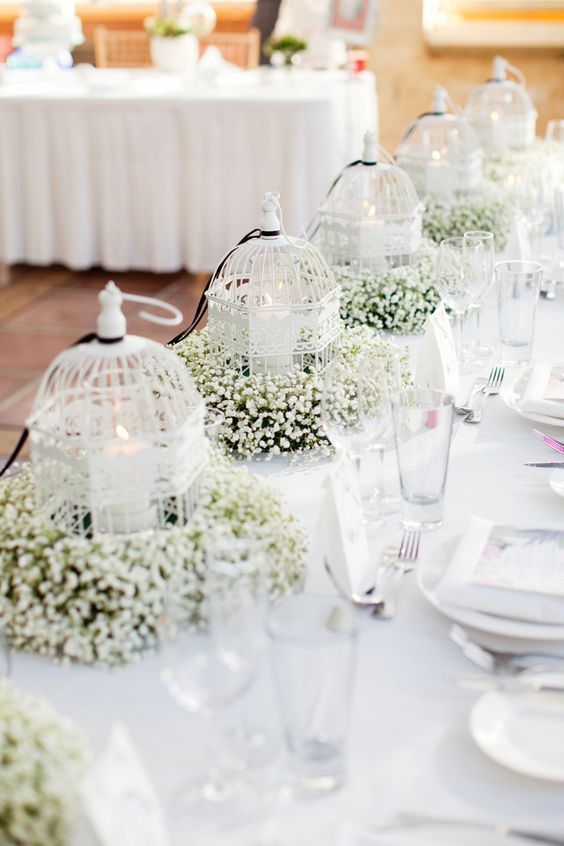 The Language of Flowers: 10 Cute Wedding Ideas Inspired by "Baby's Breath" and the Purity of Heart ✳︎にて紹介している画像