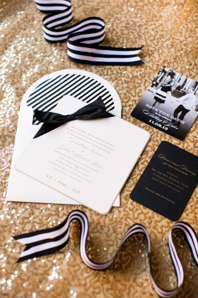 For a Unique Party Look: Embrace Black & White Stripes ♡にて紹介している画像