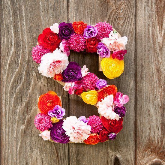 The Evolved Version of Initial Objects: The Adorably Popular 'Initial Flower' Gaining Traction Overseas!にて紹介している画像