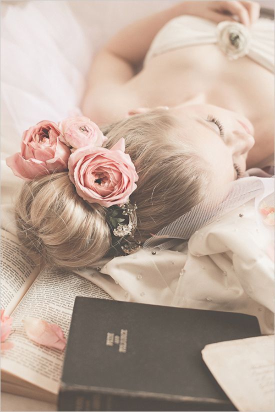 Capturing the Most Beautiful Moments: The Perfect Guide to Creating Your Dream Bride Shots♡にて紹介している画像