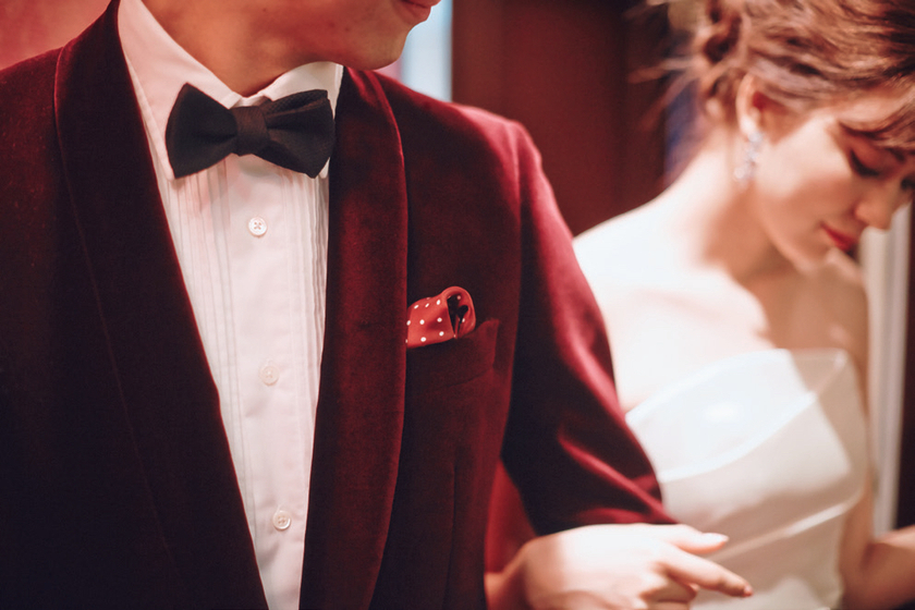 "Don't Forget to Match with the Groom! Effortlessly Perfect: Our Stylish Couple Coordination Tips☆"にて紹介している画像