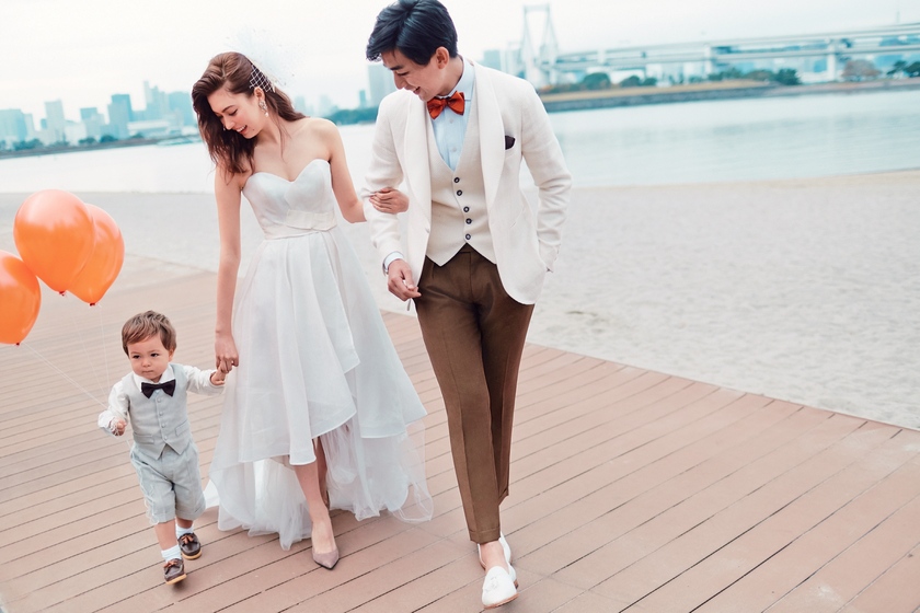 "Don't Forget to Match with the Groom! Effortlessly Perfect: Our Stylish Couple Coordination Tips☆"にて紹介している画像