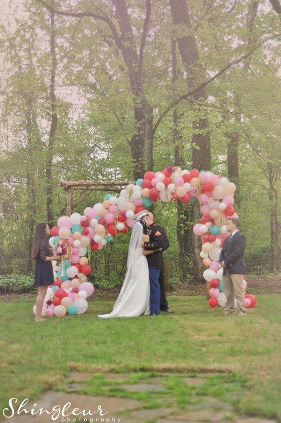 誓言永恒之爱的理想场所♡不可或缺的《婚礼拱门》设计图库＊にて紹介している画像