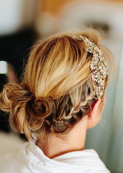 Stylish Pre-Brides’ Must-Have: A Guide to Wearing Jenny Packham & Acacia, Inspired by International Brides! 🕊️✨にて紹介している画像