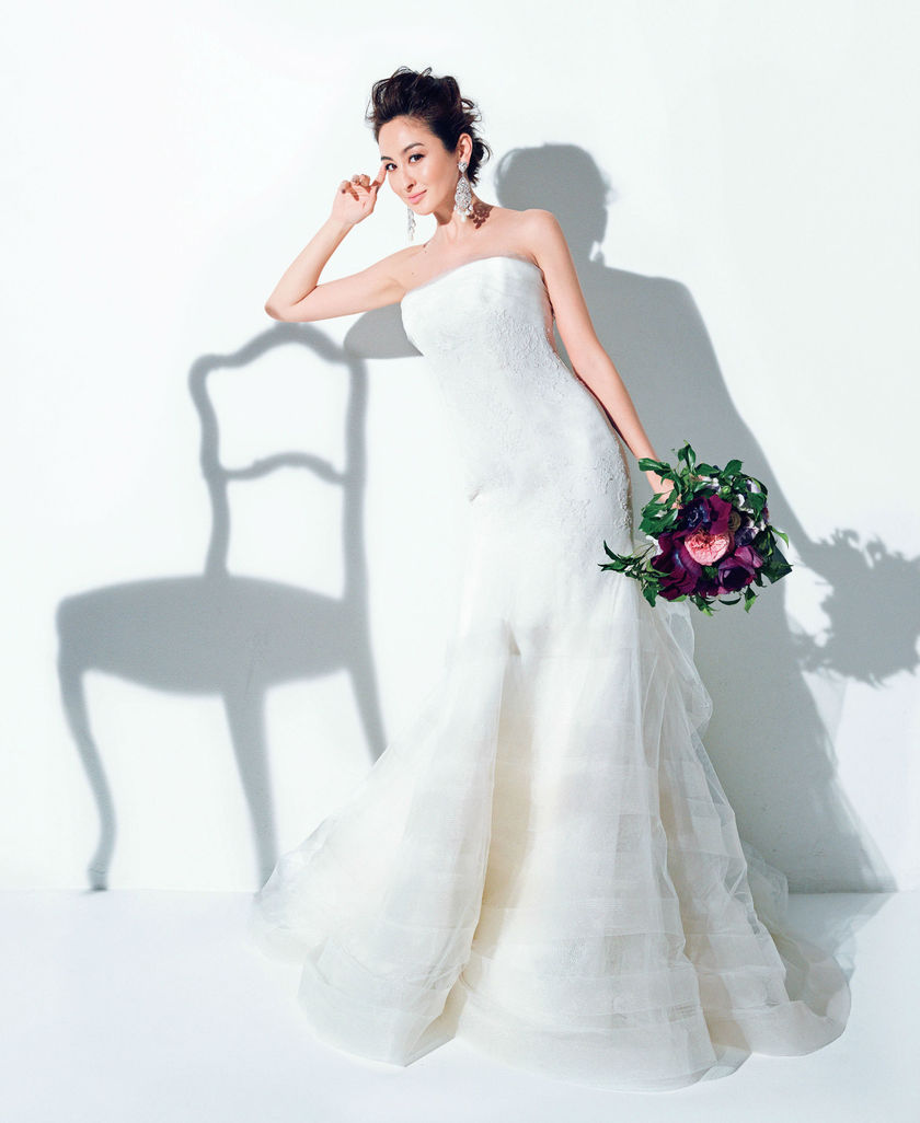 "Finally Found It! / 10 Salons Where You Can Become the Princess You've Always Dreamed Of with Classic Dresses ♥"にて紹介している画像