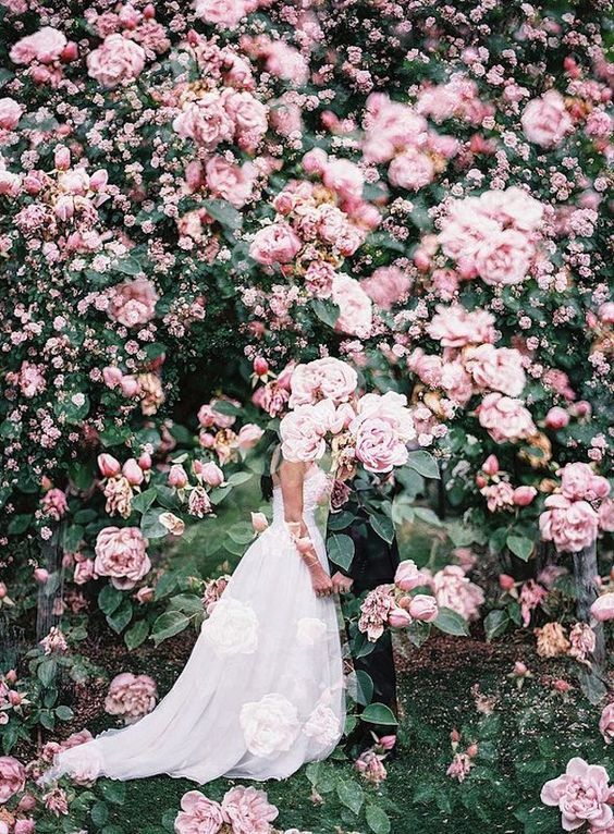 "결혼식 따위는 하고 싶지 않은 당신에게. 그럼에도 불구하고 결혼식을 해주었으면 하는 5가지 이유*"にて紹介している画像