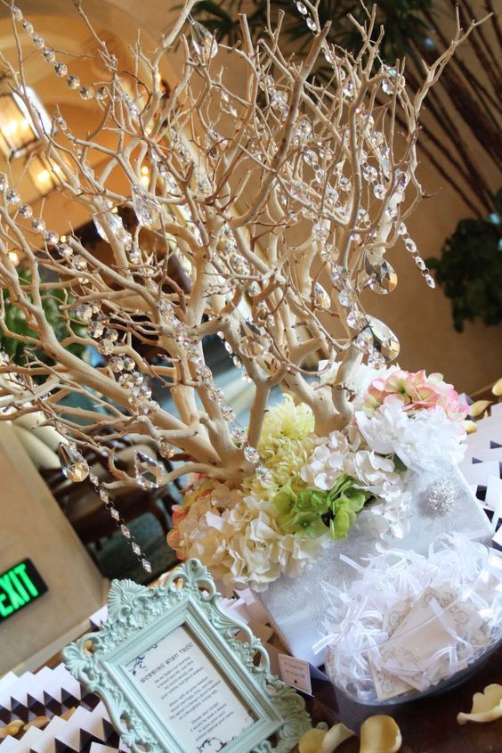 100% Natural Wedding: Adorable Item and Performance Ideas for a "Forest-Themed" Ceremony!にて紹介している画像