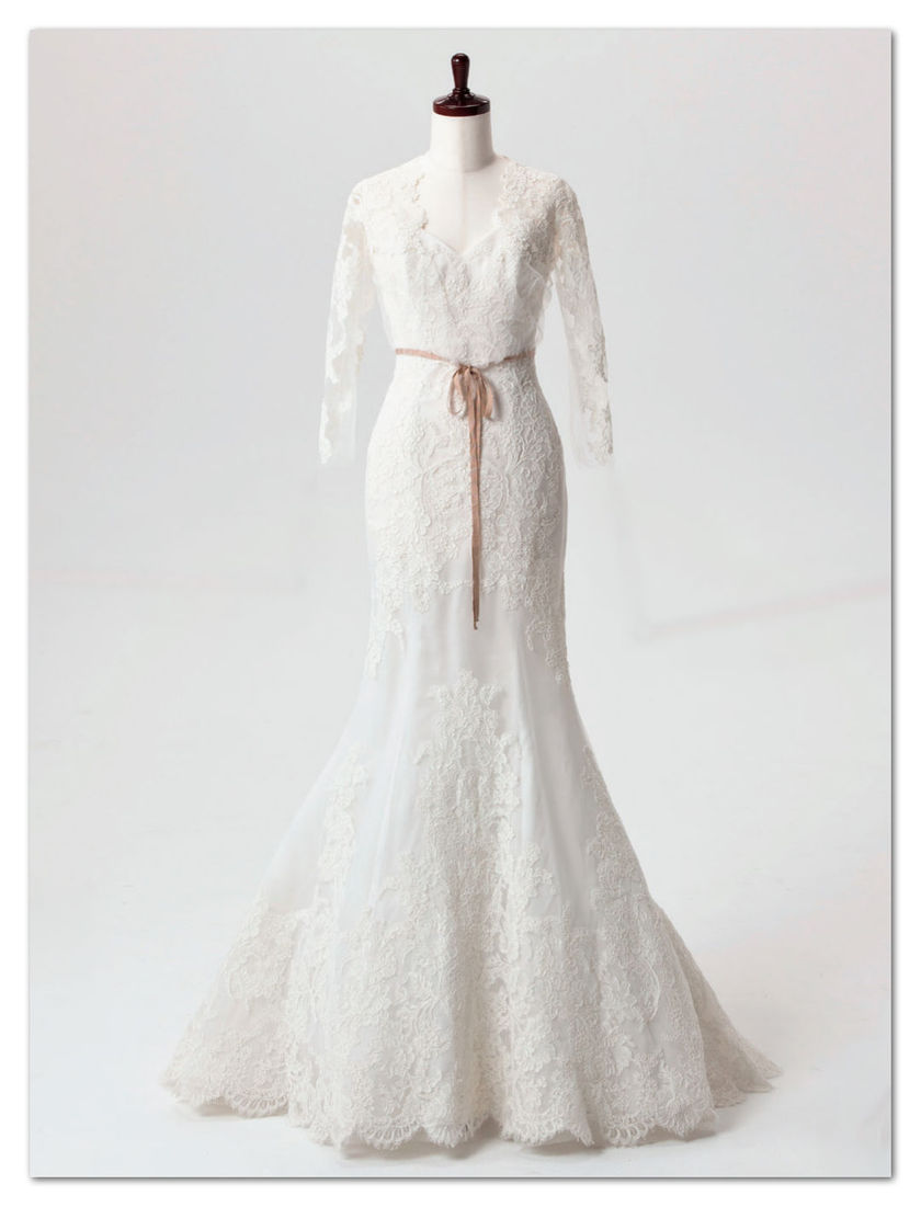 "Transform Your Look: Essential Styling Tips for a Stunning Outfit Change That Captivates Guests*"にて紹介している画像