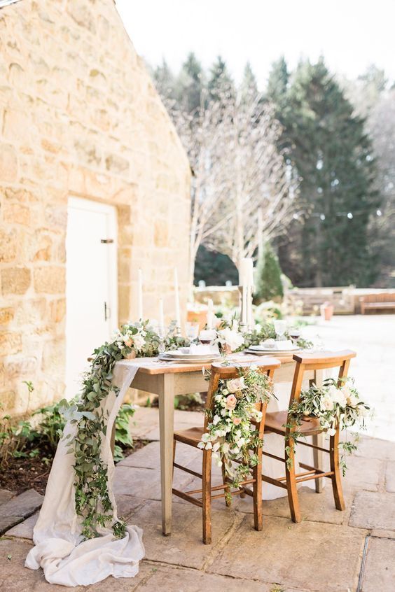 "To Those Considering Marriage: Should You Have a Wedding? Recommended Wedding Approaches for Different Bride Concerns*"にて紹介している画像