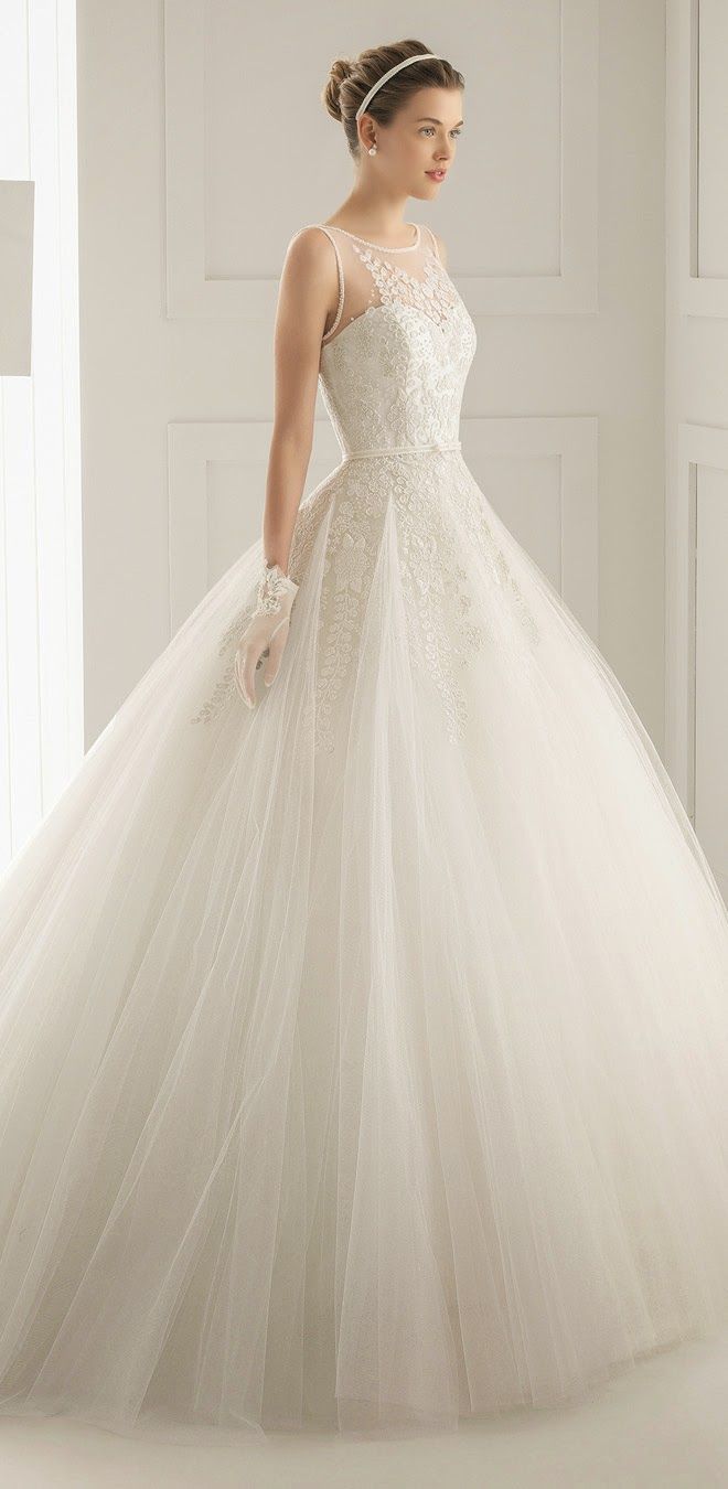 A Dreamy Collection of Princess Line Wedding Dresses You Must Try at Least Once♡にて紹介している画像