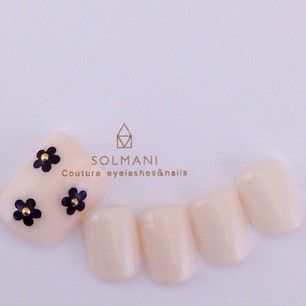 つま先まで完璧に可愛く！気分があがる可愛いフットネイルをあつめました♡にて紹介している画像