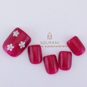 つま先まで完璧に可愛く！気分があがる可愛いフットネイルをあつめました♡にて紹介している画像