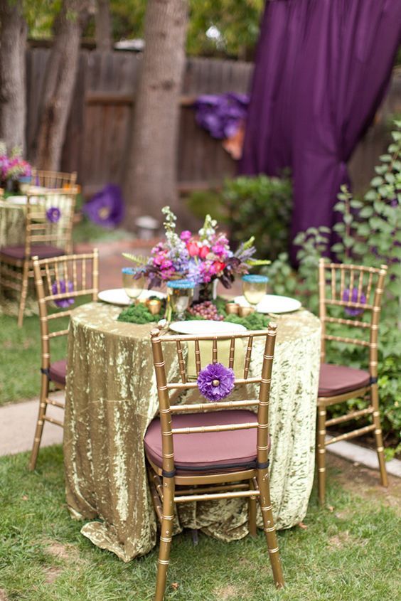 こんなテーブルコーディネート見たことない!海外発*キラキラ豪華なテーブルクロスが可愛すぎる♡にて紹介している画像