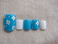 つま先まで完璧に可愛く！気分があがる可愛いフットネイルをあつめました♡にて紹介している画像