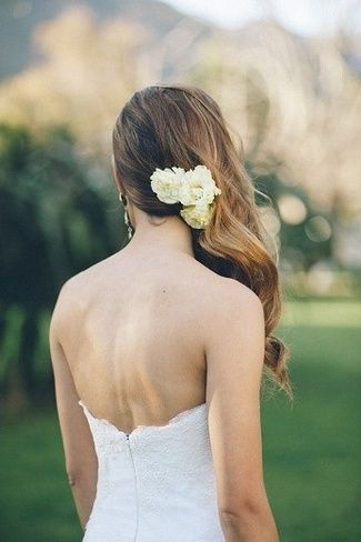 普通の髪型に飽きた人に♩“サイドポニー”で大人可愛いアシンメトリーアレンジ♡にて紹介している画像