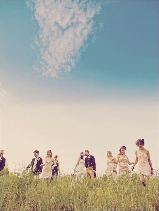 青空の下！絶対に撮っておきたいウェディングフォトのアイデア♡にて紹介している画像