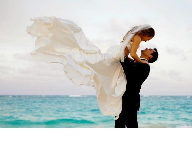 青空の下！絶対に撮っておきたいウェディングフォトのアイデア♡にて紹介している画像