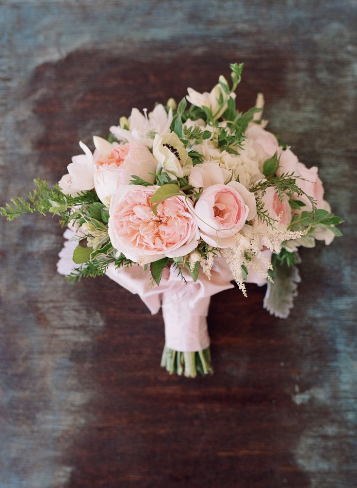 Pink is Still the Most Popular! A Romantic and Feminine Pink Bouquet Catalogにて紹介している画像