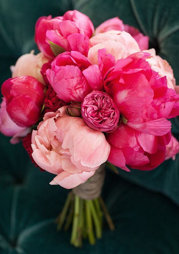 Pink is Still the Most Popular! A Romantic and Feminine Pink Bouquet Catalogにて紹介している画像