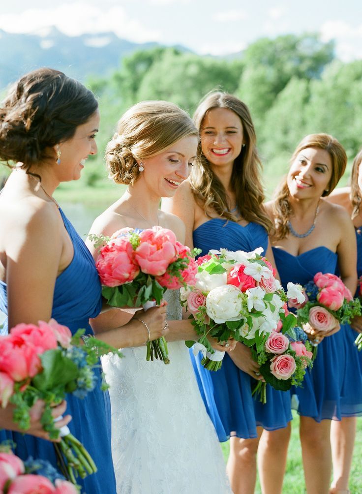 Pink is Still the Most Popular! A Romantic and Feminine Pink Bouquet Catalogにて紹介している画像