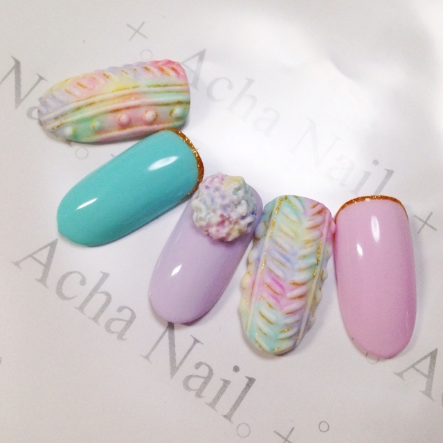 Cozy Knit Nails: Adorable Winter Manicure for Your Fingers ♬にて紹介している画像