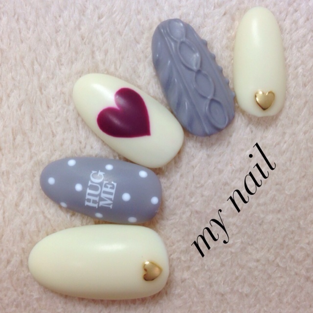 Cozy Knit Nails: Adorable Winter Manicure for Your Fingers ♬にて紹介している画像