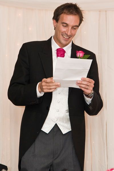 "Become a Wise Bride! Let's Learn Challenging Words like 'Gobentatsu' and 'Sen'etsu' Often Used in Wedding Speeches!"にて紹介している画像