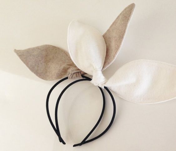 "Gift for Our Little Guests: The Adorable Ear Headband That Will Leave You in Awe!"にて紹介している画像