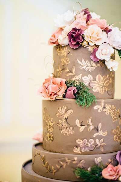 『これと同じにして下さい』って言いたい可愛さ♡〔お花×ピンク〕のウェディングケーキが可愛すぎる＊にて紹介している画像