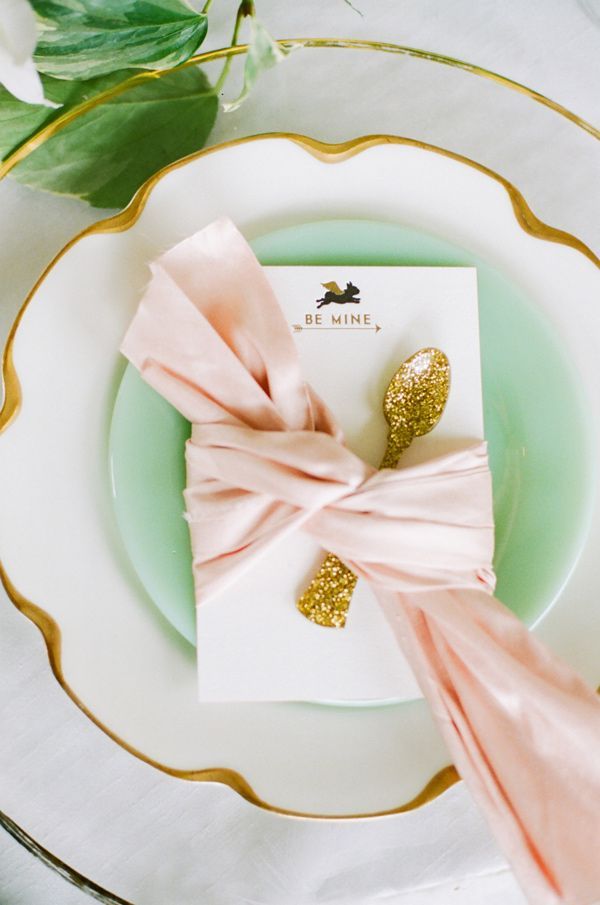 お皿も小物も可愛い♡きゅんとするプレートデコレーションのアイデア♡にて紹介している画像