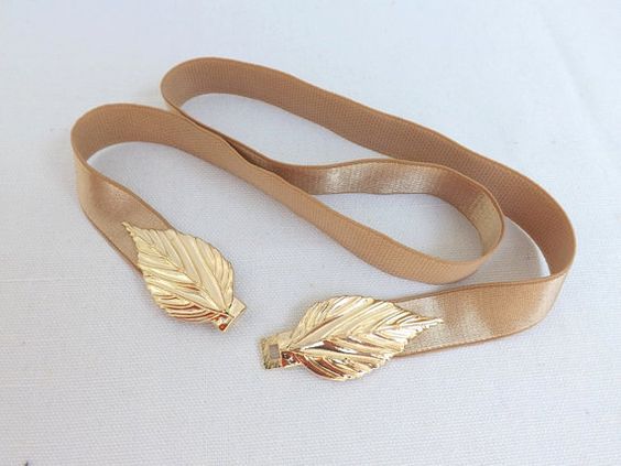 Sash Belt Designs Featuring "Delicate and Charming" Points to Match Your Wedding Dress ♡にて紹介している画像