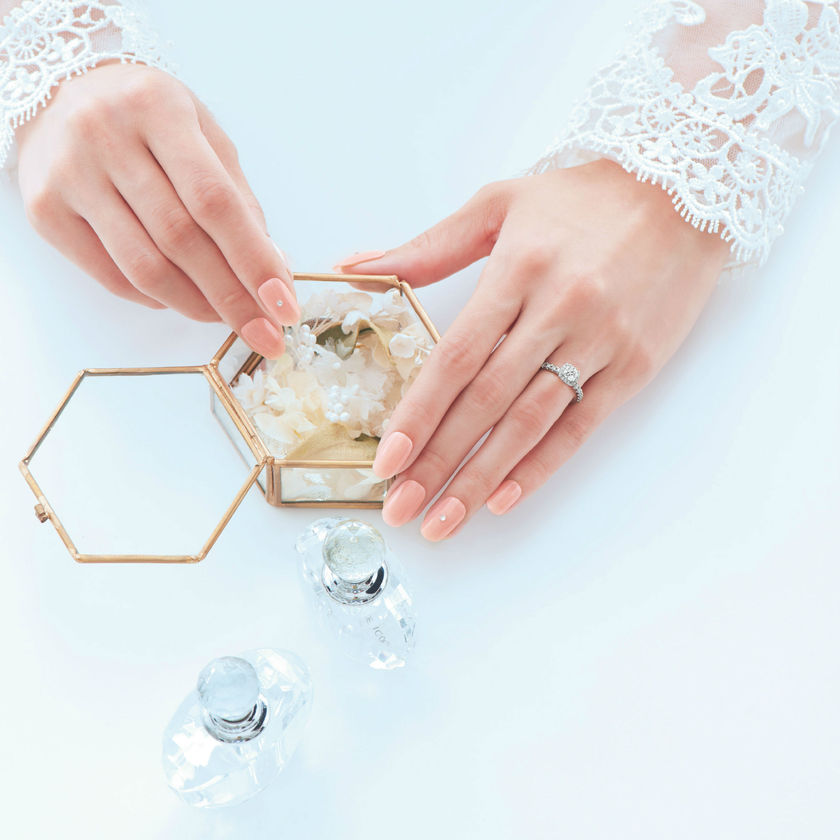 Shocking! Guests are Carefully Observing Your Hands! Achieve Perfect Hands with Elegant Nails and Delicate Rings＊にて紹介している画像