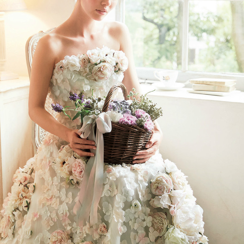 ＼今、ウエディング界では進化系ブーケの一大ブームの波が到来！／最旬ブーケカタログ＊13選にて紹介している画像