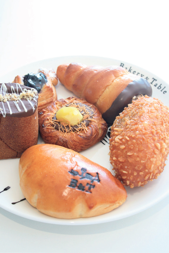 "Attention Honeymooners and Guests Planning a Hawaiian Wedding! 10 Latest Topics from Hawaii*"にて紹介している画像