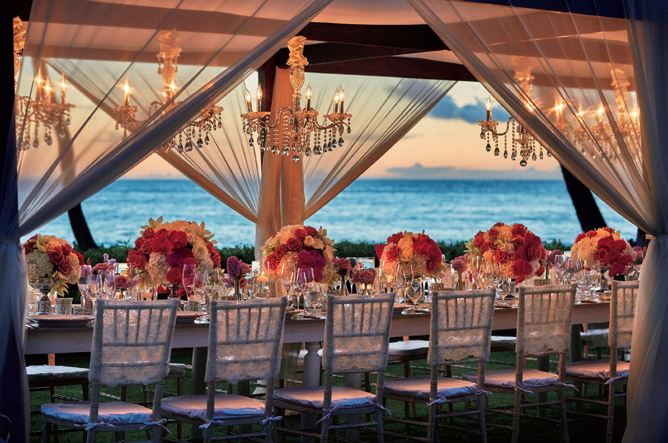 "Attention Honeymooners and Guests Planning a Hawaiian Wedding! 10 Latest Topics from Hawaii*"にて紹介している画像