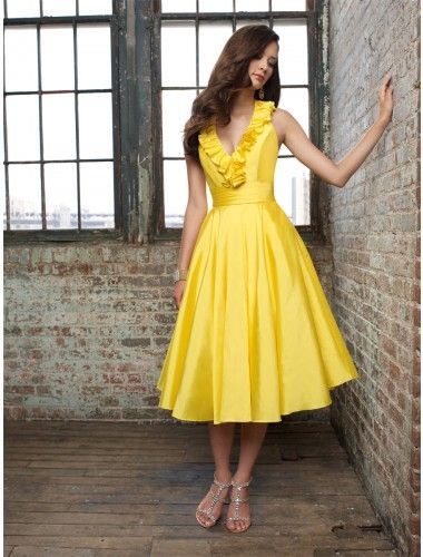 A Joyful Overflow of HAPPY ♡ Adorable and Energetic "Yellow Color" Party Dresses ♡にて紹介している画像