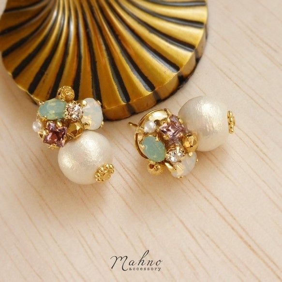 “人魚の涙♡”真珠を使った美しく素敵なピアスで耳元華やかに♡にて紹介している画像