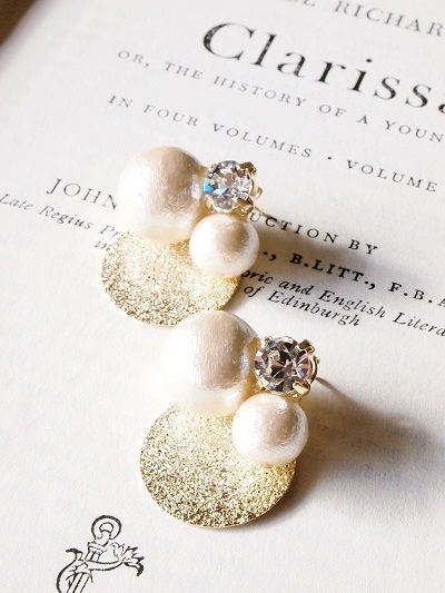 “人魚の涙♡”真珠を使った美しく素敵なピアスで耳元華やかに♡にて紹介している画像
