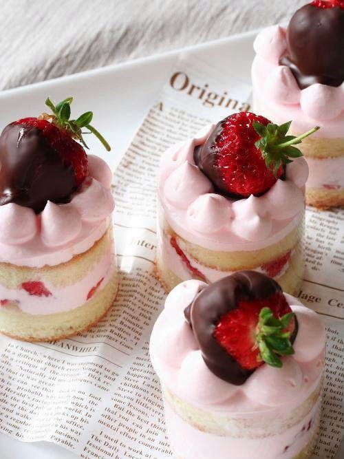 ぜんぶピンクで最高にlovely♡いちご×いちごクリームのケーキCOLLECTION♡にて紹介している画像