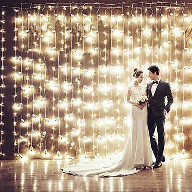 ＼キラキラロマンティック♡／〔カーテンライト〕を使った結婚式が素敵すぎて今すぐ真似したい＊にて紹介している画像